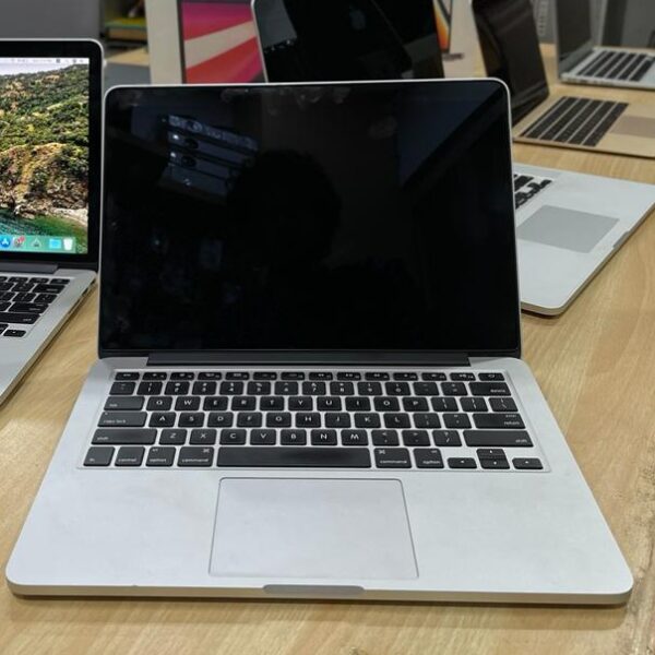 Macbook pro Ealry 2013 i7 8gb ram 512gbssd